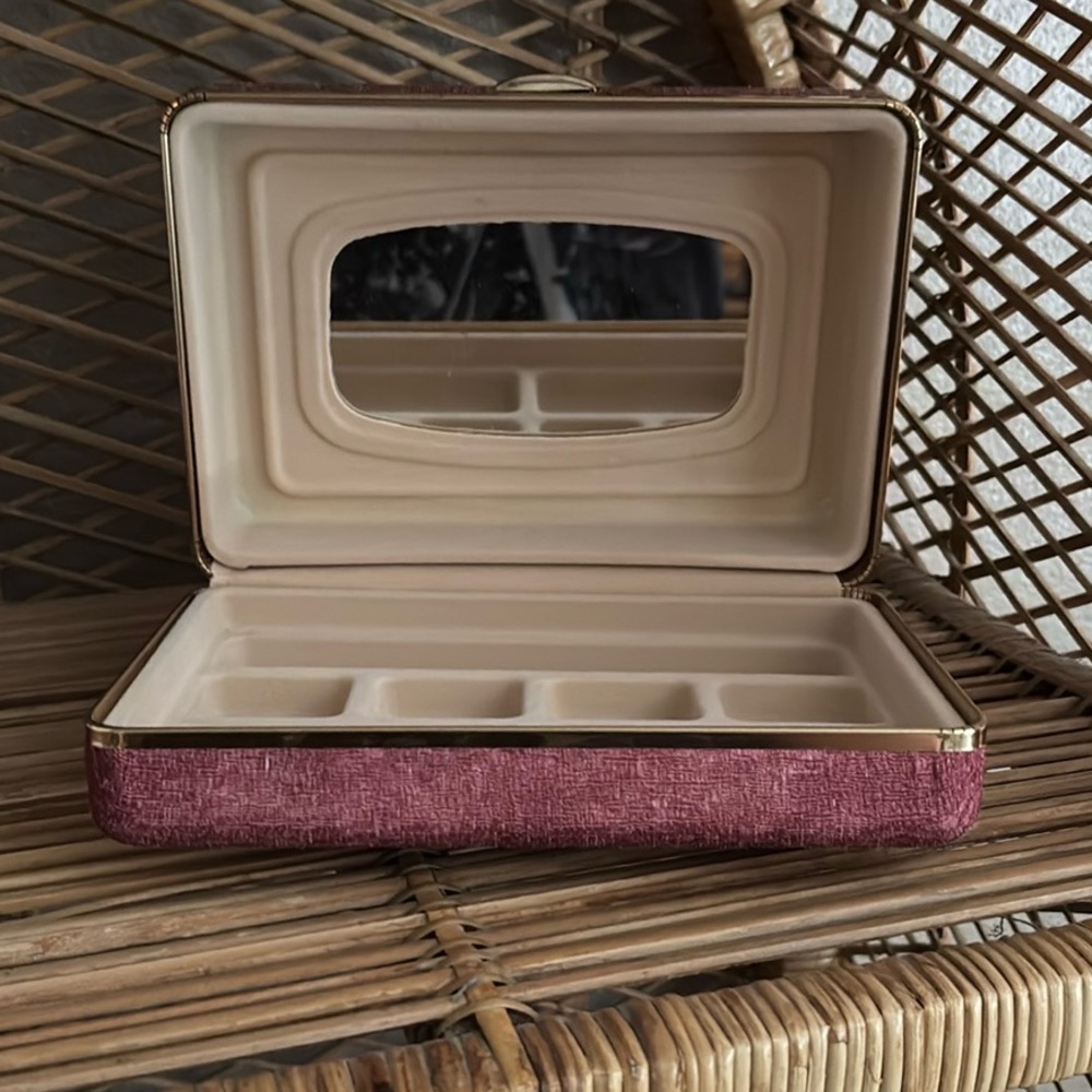 Vintage Jewelry Case
